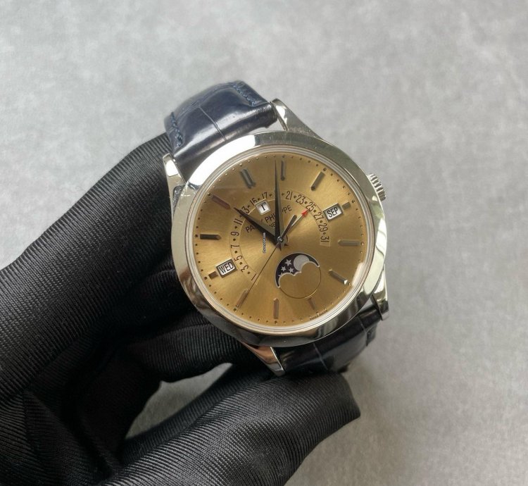 Patek Philippe Perpetual Calendar 5496p