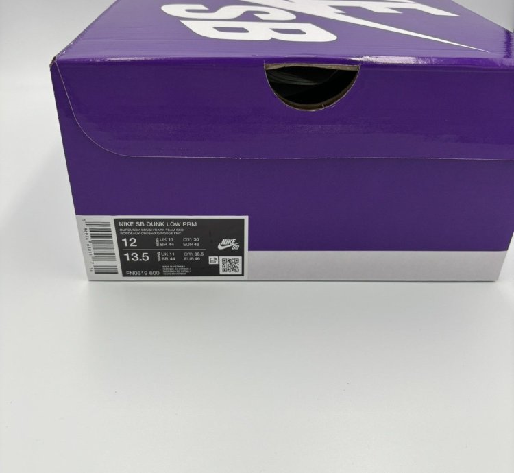 Nike Sb Dunk Low City Of Love Burgundy Crush Size 12 Men