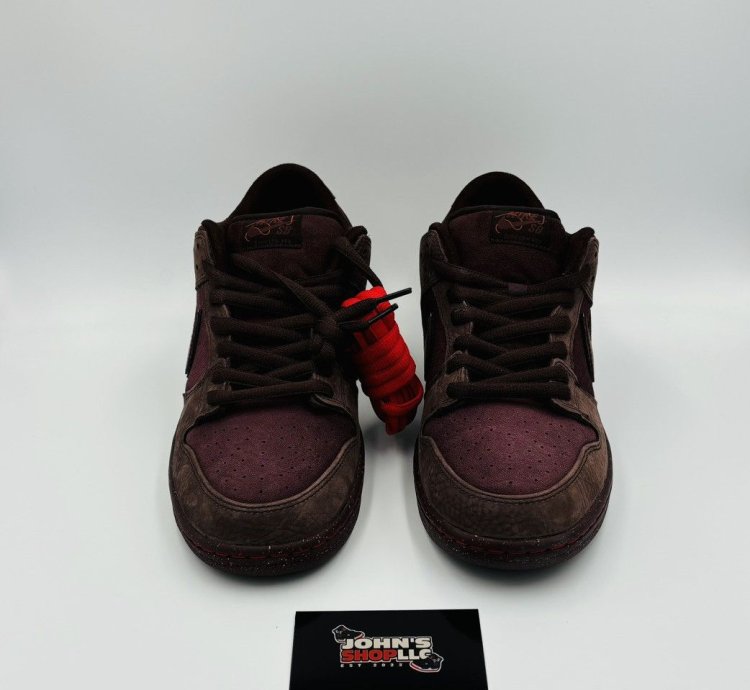 Nike Sb Dunk Low City Of Love Burgundy Crush Size 12 Men