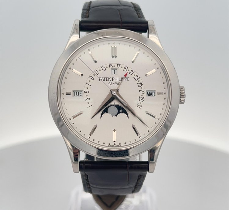 Patek Philippe Perpetual Calendar 5496p-001