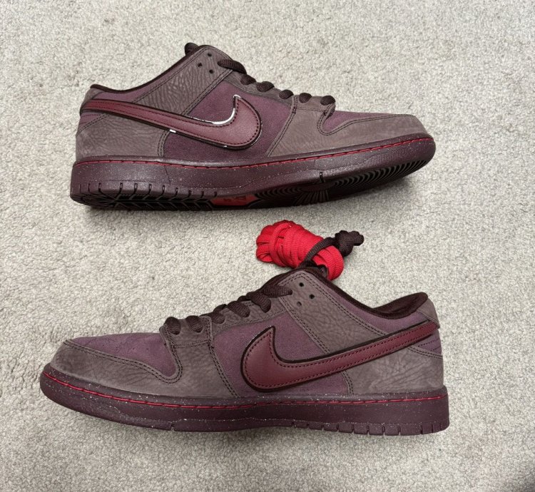 Nike Sb Dunk Low City Of Love Burgundy Crush Size 12 Men