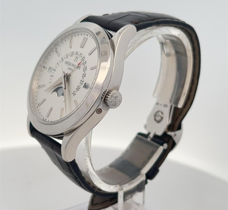 Patek Philippe Perpetual Calendar 5496p-001