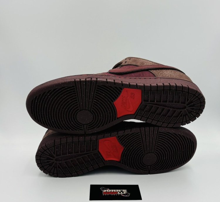 Nike Sb Dunk Low City Of Love Burgundy Crush Size 12 Men