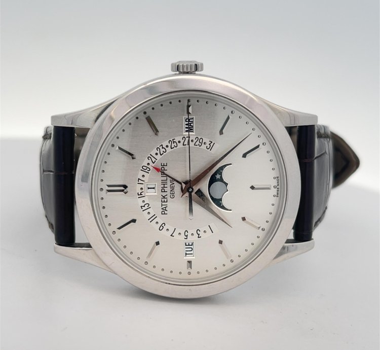 Patek Philippe Perpetual Calendar 5496p-001