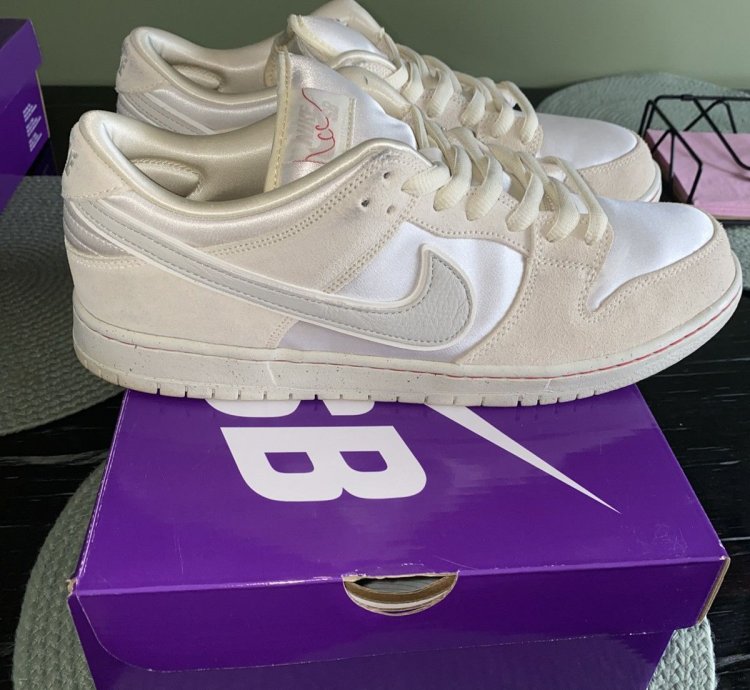 Nike Sb Dunk Low City Of Love Light Bone