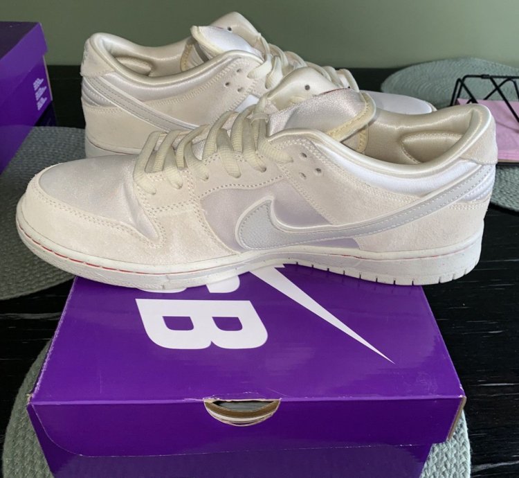 Nike Sb Dunk Low City Of Love Light Bone