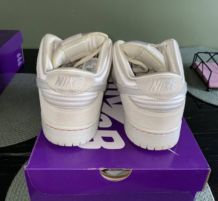 Nike Sb Dunk Low City Of Love Light Bone