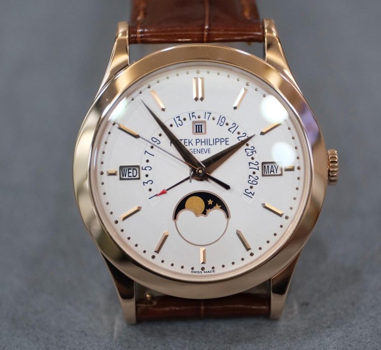 Patek Philippe Perpetual Calendar 5496r-001