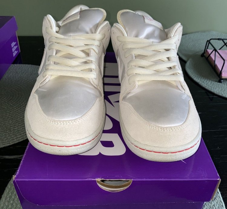 Nike Sb Dunk Low City Of Love Light Bone
