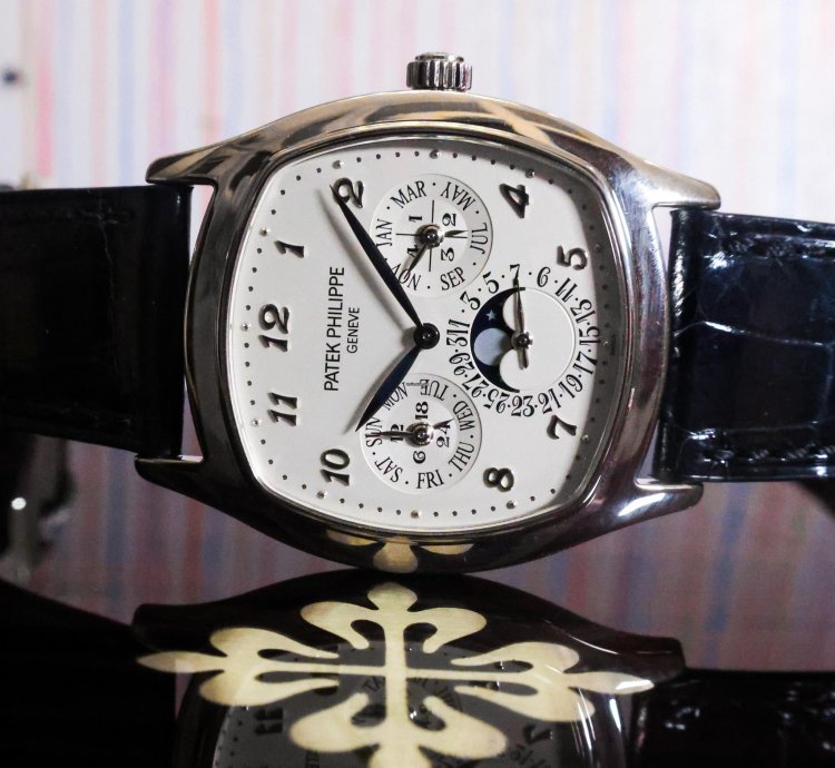 Patek Philippe Perpetual Calendar 5940g-001 2019 Grand Complications 37mm 18k Wg Full Set