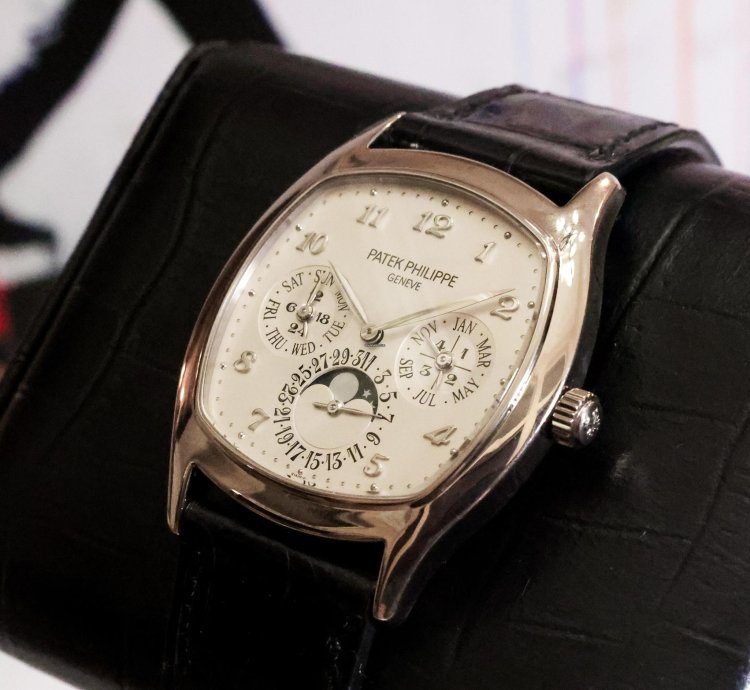 Patek Philippe Perpetual Calendar 5940g-001 2019 Grand Complications 37mm 18k Wg Full Set