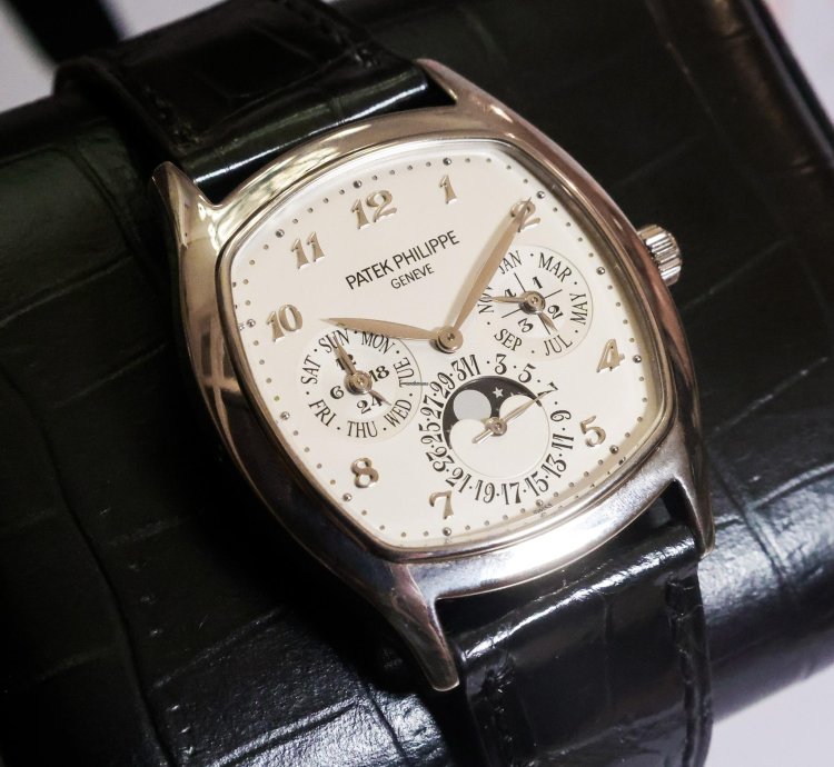 Patek Philippe Perpetual Calendar 5940g-001 2019 Grand Complications 37mm 18k Wg Full Set