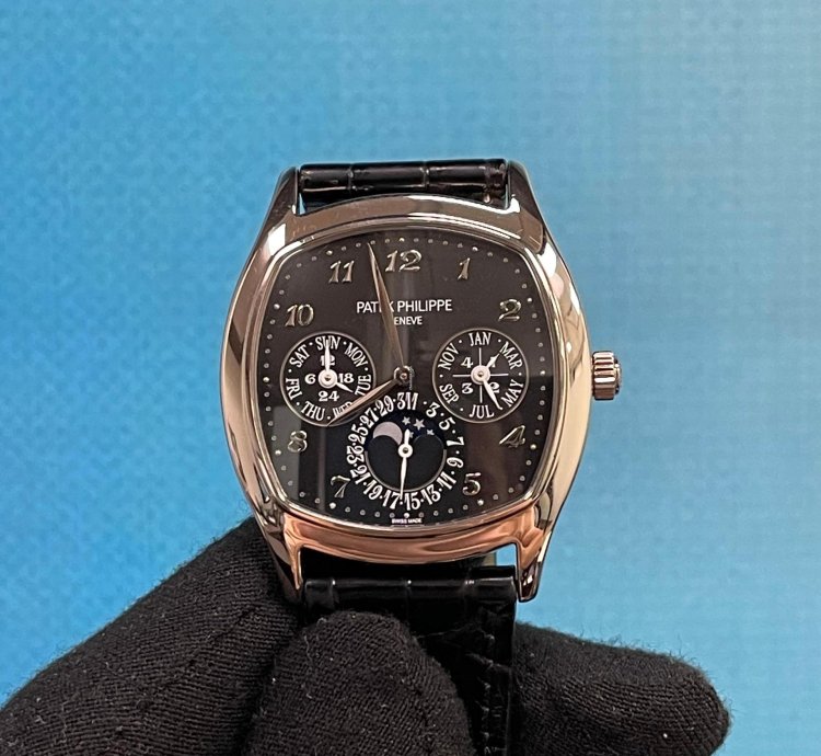 Patek Philippe Perpetual Calendar 5940g-010 Black Perpetual Calendar