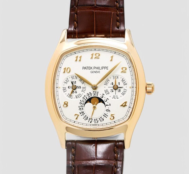 Patek Philippe Perpetual Calendar 5940j 18k Yellow Gold Cushion Case