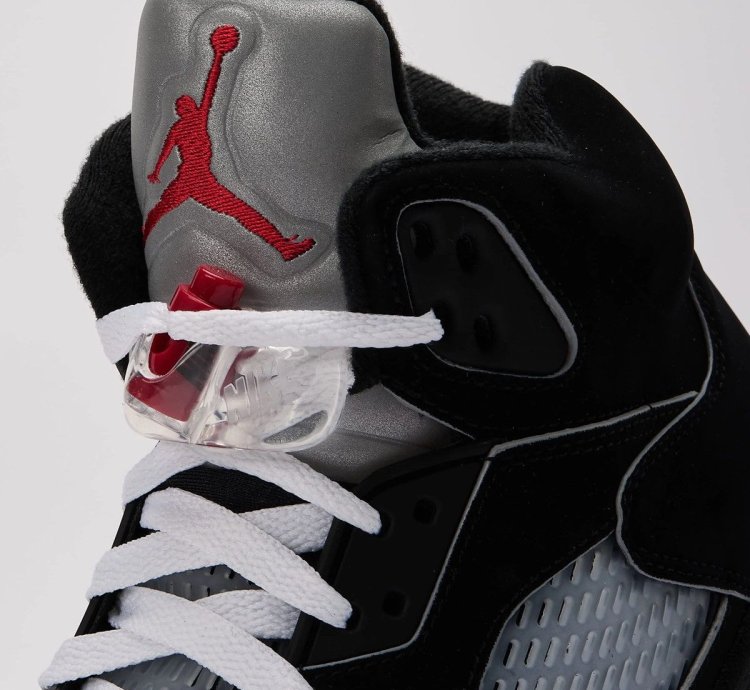 Jordan 5 Retro Og Black Metallic Reimagined Gs Hf3976-001