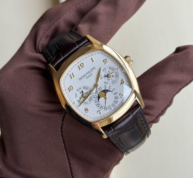 Patek Philippe Perpetual Calendar 5940j-001
