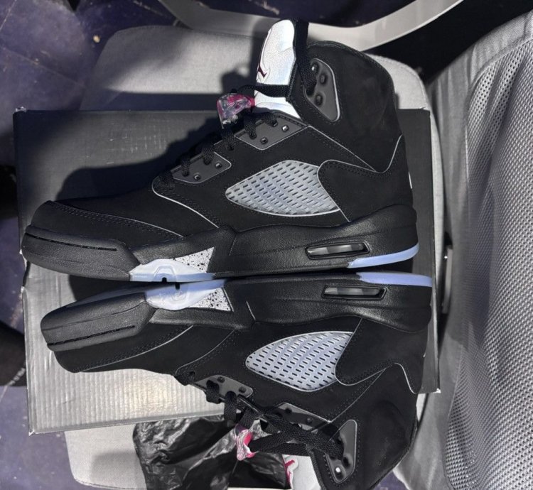 Jordan 5 Retro Og Black Metallic Reimagined Size 10 5