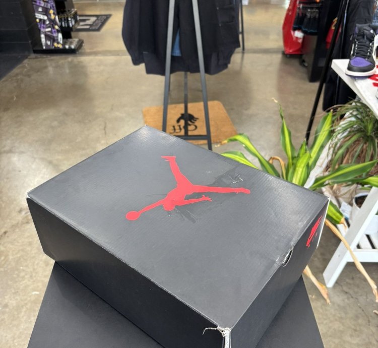 Jordan 5 Retro Og Black Metallic Reimagined Sz 11