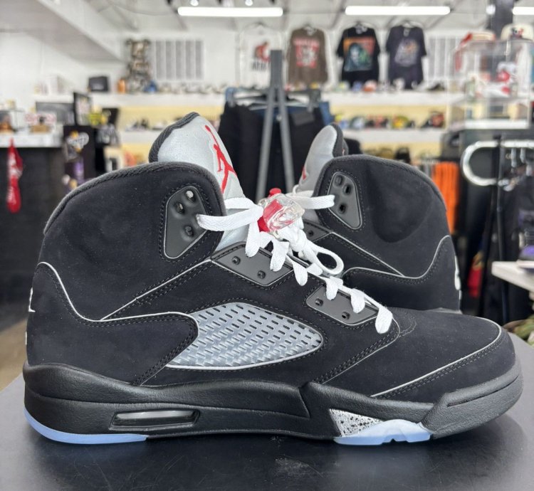 Jordan 5 Retro Og Black Metallic Reimagined Sz 11