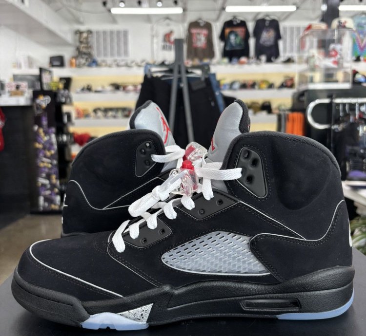 Jordan 5 Retro Og Black Metallic Reimagined Sz 11