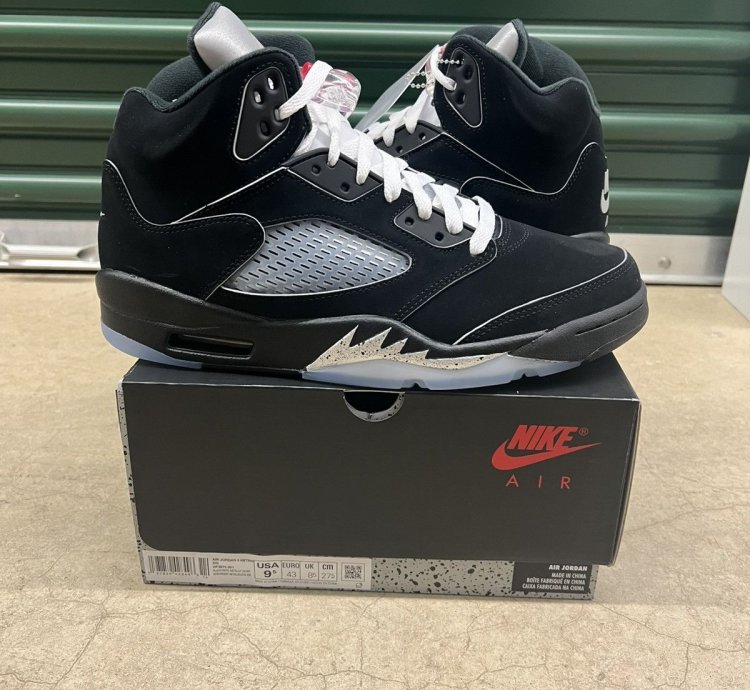 Jordan 5 Retro Og Reimagined Black Metallic Size 9 5
