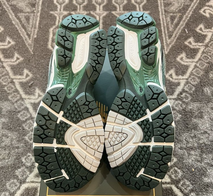 Aime Leon Dore New Balance 860v2 Size 9