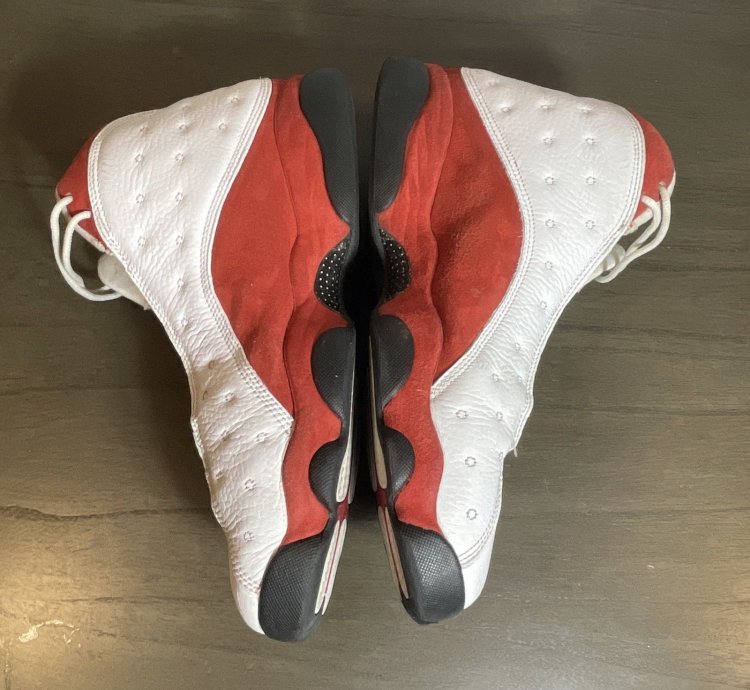 414571-101 Nike Mens Air Jordan 13 Retro 2010 Cherry Size 12