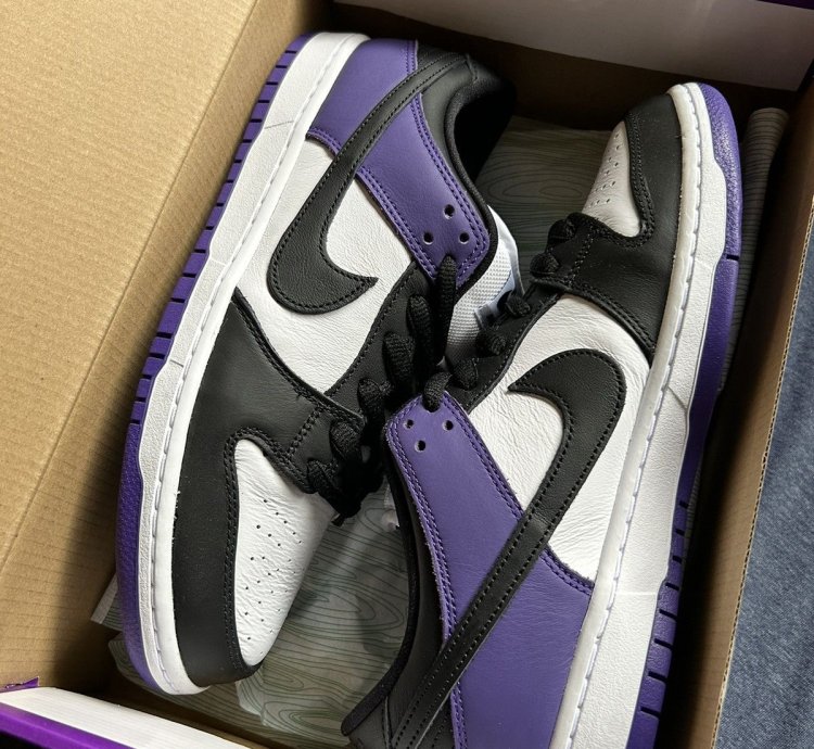 Nike Sb Dunk Low Court Purple Size 10 Ds