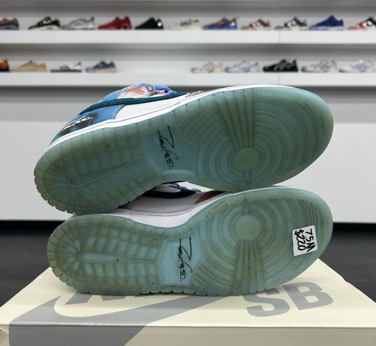 72088 Nike Sb Dunk Low Futura Laboratories Bleached Aqua