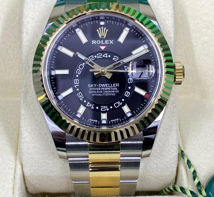 Rolex Sky-dweller In Hand 2022 Sky-dweller 326933 18k Steel Black Yellow Gold Oyster