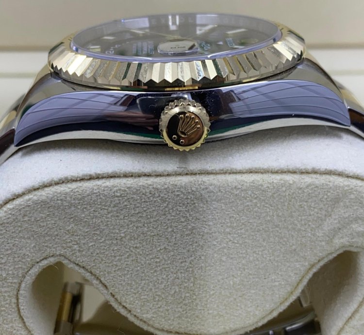Rolex Sky-dweller In Hand 2022 Sky-dweller 326933 18k Steel Black Yellow Gold Oyster