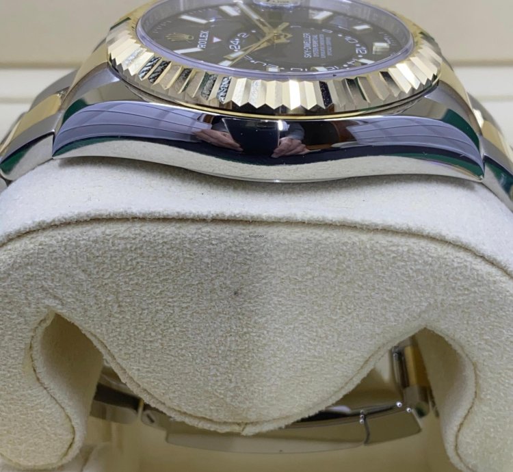Rolex Sky-dweller In Hand 2022 Sky-dweller 326933 18k Steel Black Yellow Gold Oyster