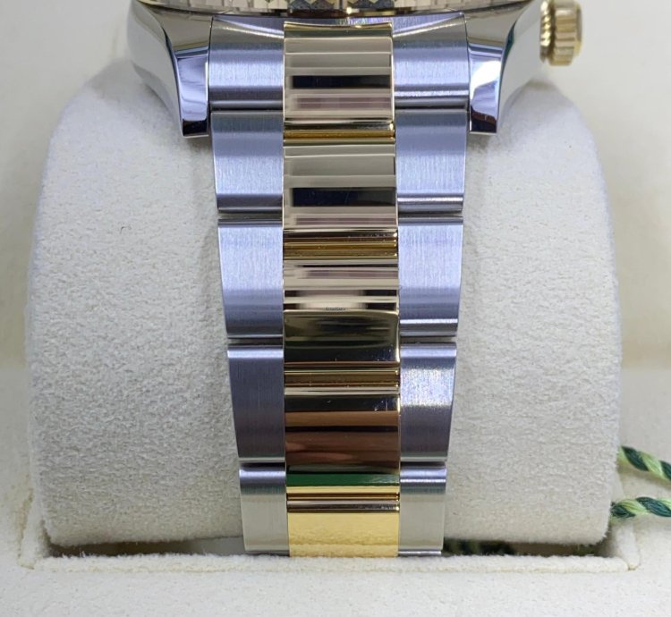 Rolex Sky-dweller In Hand 2022 Sky-dweller 326933 18k Steel Black Yellow Gold Oyster