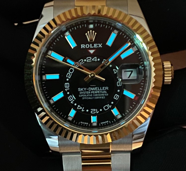 Rolex Sky-dweller In Hand 2022 Sky-dweller 326933 18k Steel Black Yellow Gold Oyster