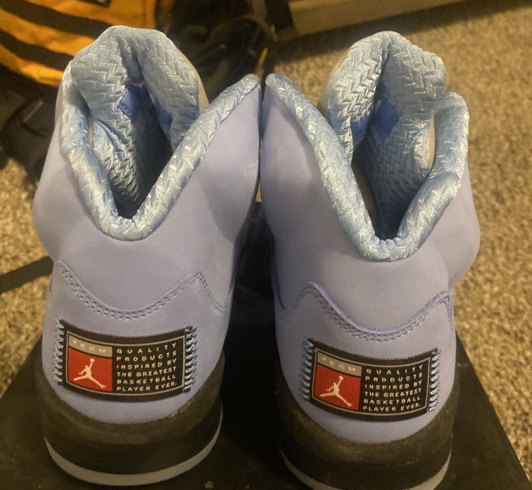 Jordan 5 Retro Unc University Blue