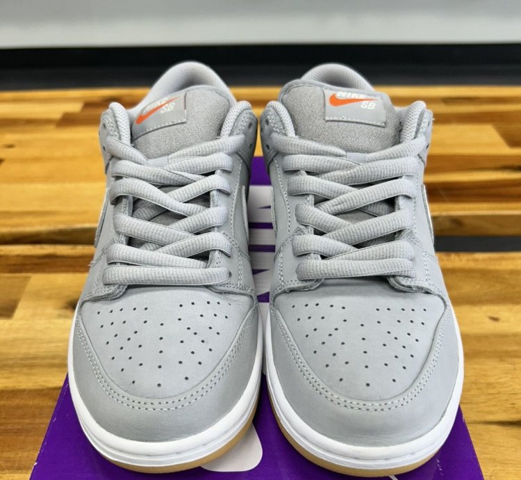 76037 Nike Dunk Low Sb Orange Label Grey Gum