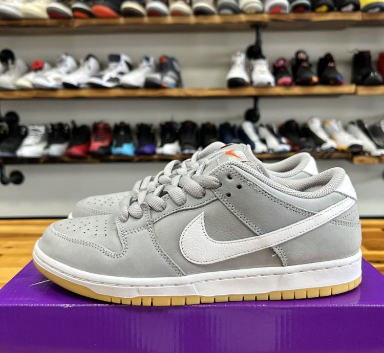 76037 Nike Dunk Low Sb Orange Label Grey Gum