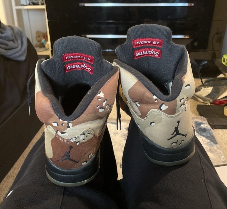 Jordan 5 Supreme
