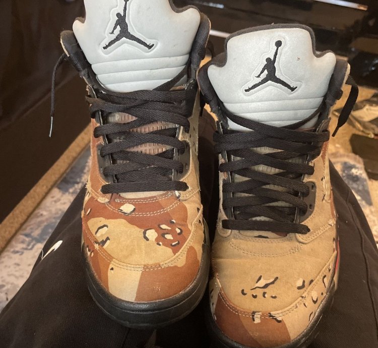 Jordan 5 Supreme