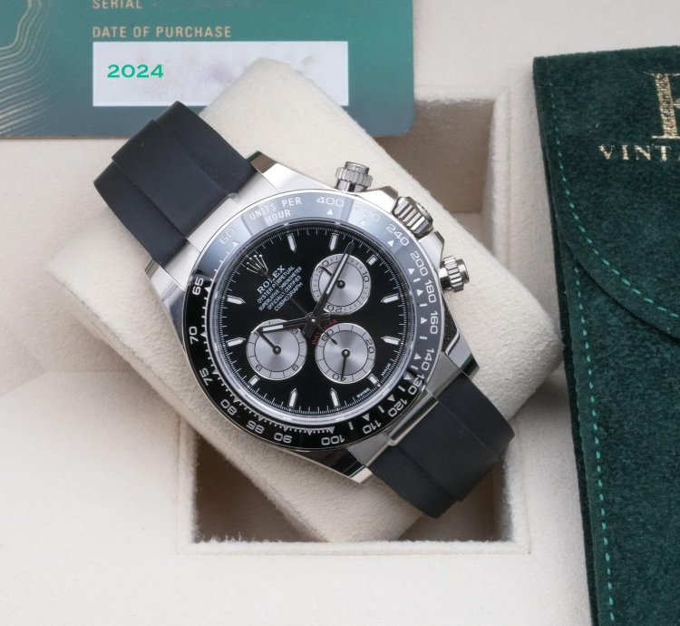Rolex Daytona Ref 126519ln - Dial Black - New 2024 - Full Set