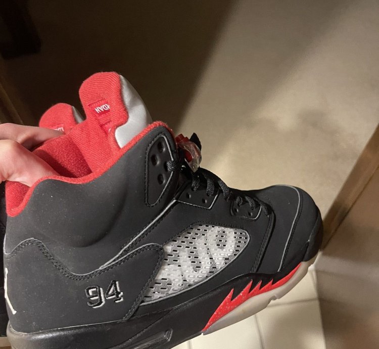Jordan 5 Supreme Black Colorway
