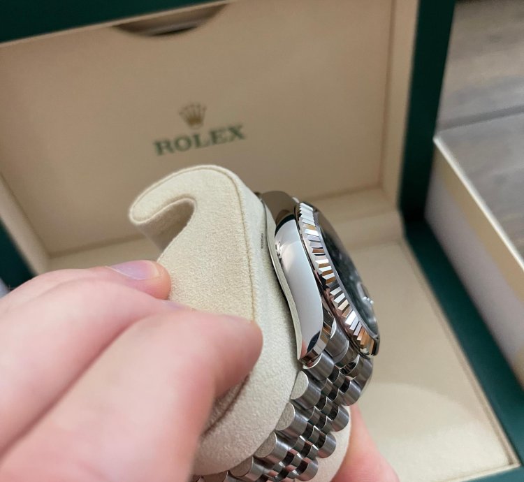 Rolex Sky-dweller Like New Jubilee Fullset