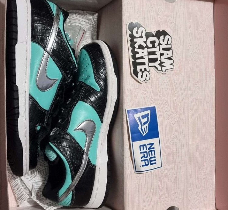 Nike Sb Dunk Low Diamond Supply Co Tiffany
