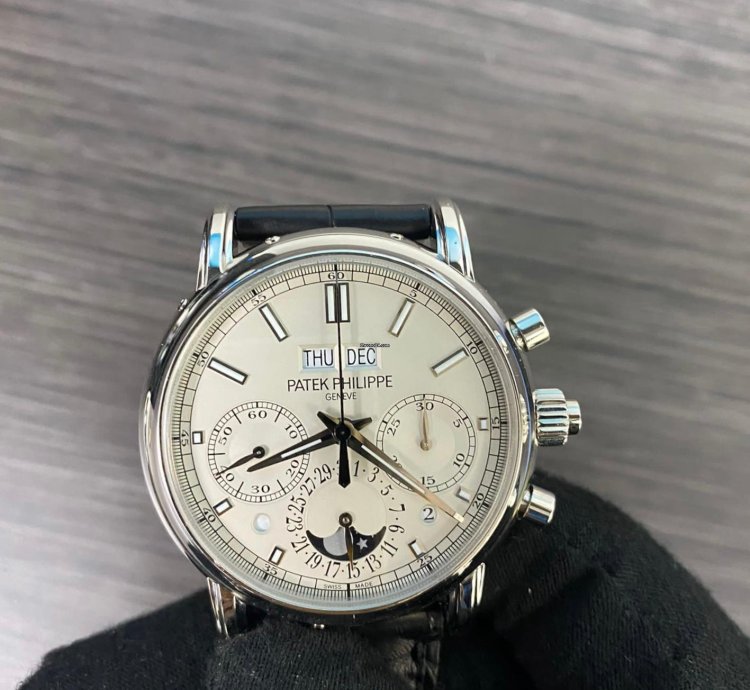 Patek Philippe Perpetual Calendar Chronograph 5204p-010 White Perpetual Calendar Chronograph