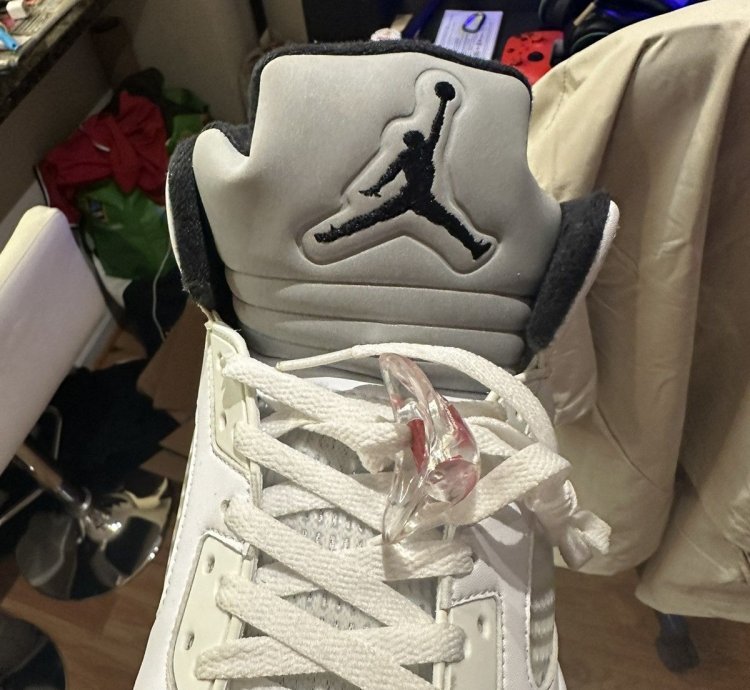 Jordan 5 Supreme Nike