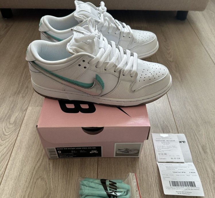 Nike Sb Dunk Low Diamond Supply Co White Diamond
