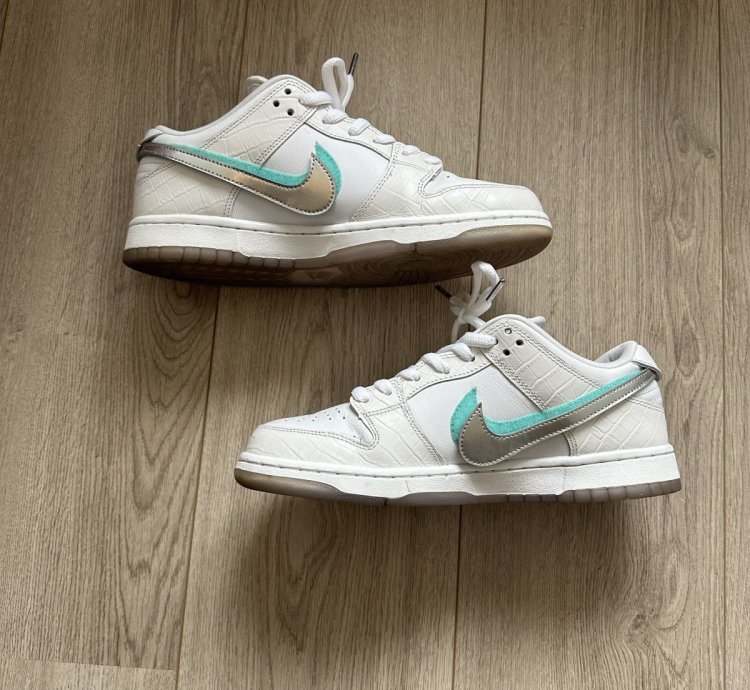 Nike Sb Dunk Low Diamond Supply Co White Diamond