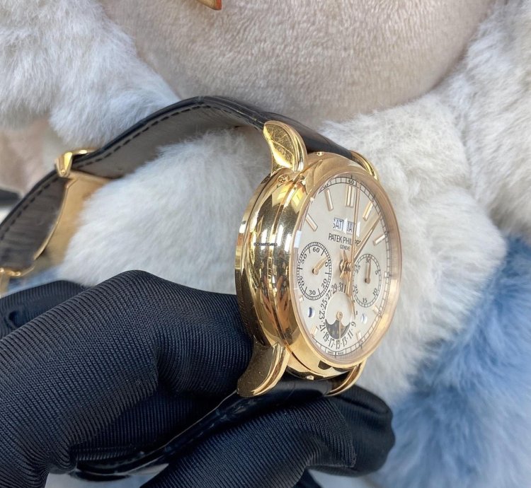 Patek Philippe Perpetual Calendar Chronograph 5204r-001