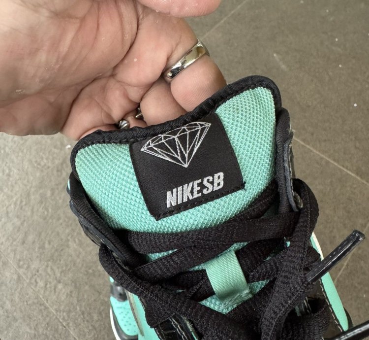 Nike Sb Dunk Low Diamond Supply Tiffany Og
