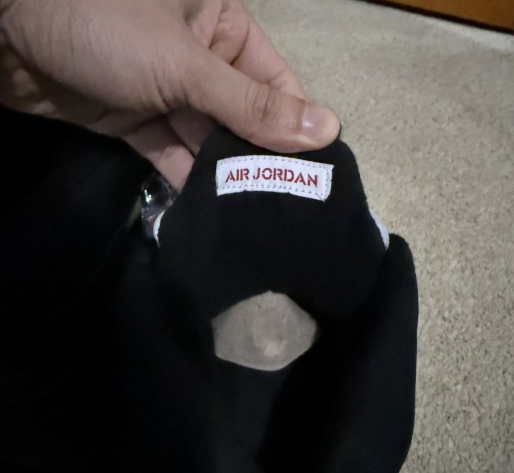 Jordan 5s Metallic 2011 Size 8